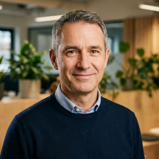 Profielfoto van James Mitchell, aangeduid als Chief Executive Officer bij Vrijboekaat